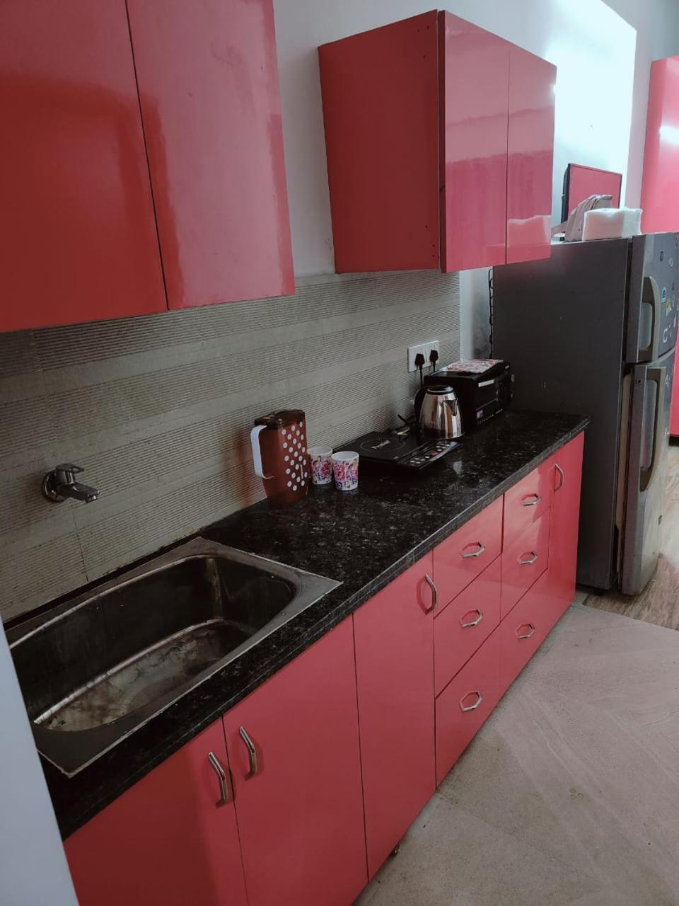 Studio Apartment By La Valentino Near Expo Mart 大诺伊达 外观 照片